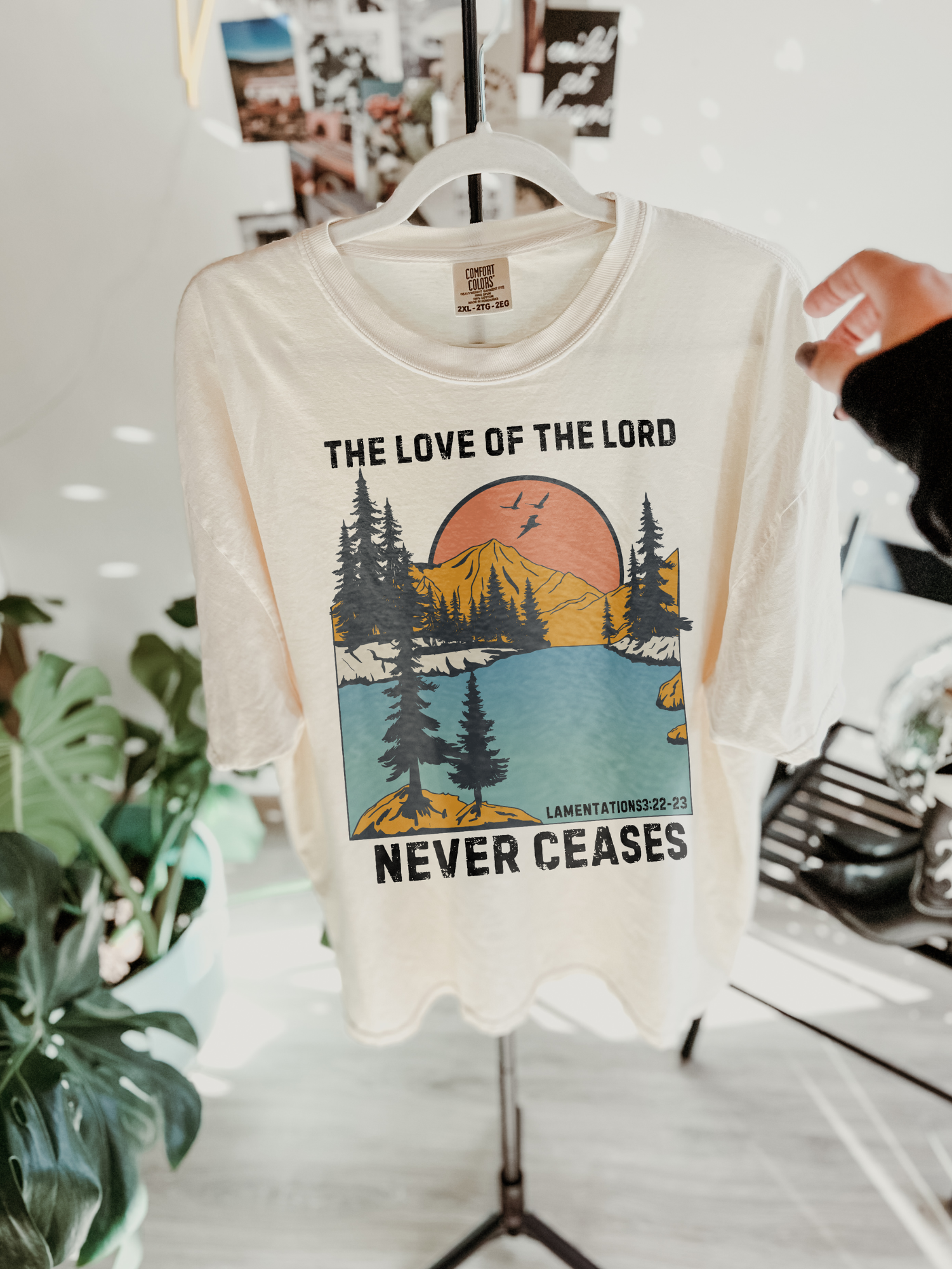 His Love Never Ceases Shirt