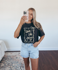 Pearl Font Love Like Jesus Shirt